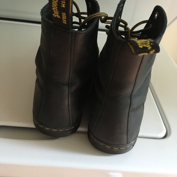❌Rough black dr. Martens boots - Picture 3 of 6